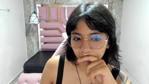 nami_usagi online show from 12/07/24, 10:56