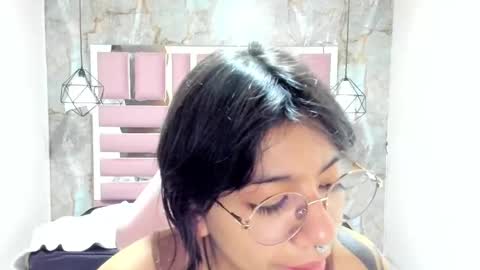 nami_usagi online show from 01/04/25, 11:00