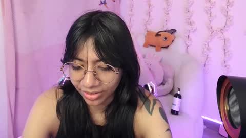 nami_usagi online show from 11/27/25, 04:53