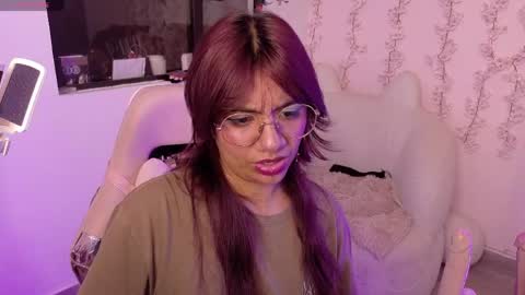 nami_usagi online show from 04/15/26, 07:54