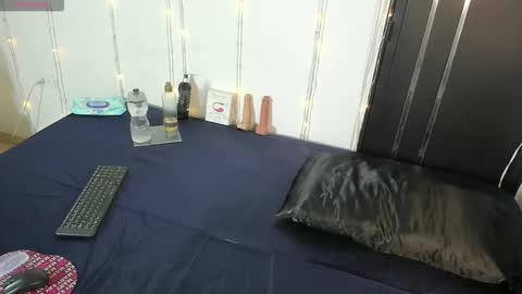 Namir  online show from 10/28/25, 03:10