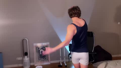 Snapshot of namiraaxel chatting on 12/06/24, 09:13 Georges online show from 12/06/24, 09:13