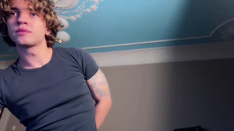 Snapshot of namiraaxel chatting on 01/10/25, 09:10 Georges online show from 01/10/25, 09:10