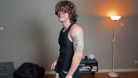 Snapshot of namiraaxel chatting on 03/06/25, 08:16 Georges online show from 03/06/25, 08:16