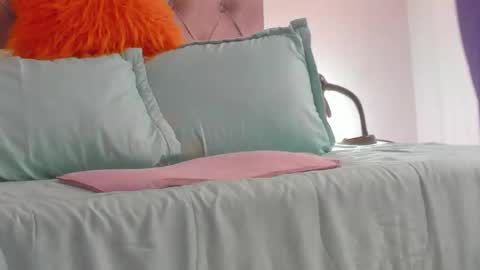 nami online show from 12/16/25, 07:08