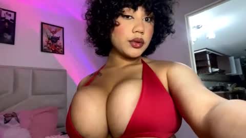 NamiThompson online show from 09/21/25, 12:23