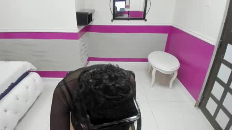 Snapshot of nana_lee_ chatting on 11/24/25, 12:38 Nana online show from 11/24/25, 12:38