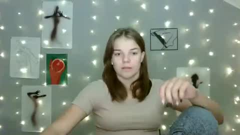 Nana online show from 09/13/25, 08:14