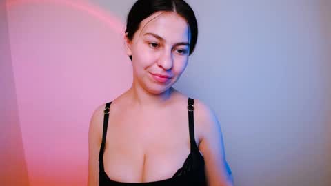 Snapshot of nanafey chatting on 01/10/25, 04:20 your candy online show from 01/10/25, 04:20