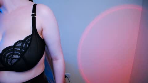 Snapshot of nanafey chatting on 01/26/25, 10:23 your candy online show from 01/26/25, 10:23