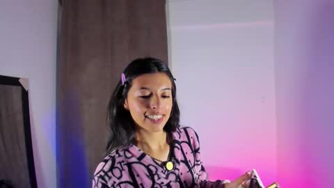 Nana  Natalia online show from 11/05/25, 11:16