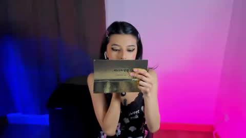 Nana  Natalia online show from 11/19/25, 01:16