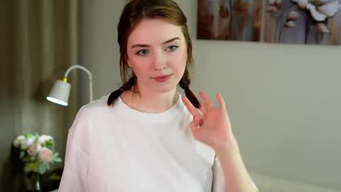 Kiana online show from 04/20/26, 07:44