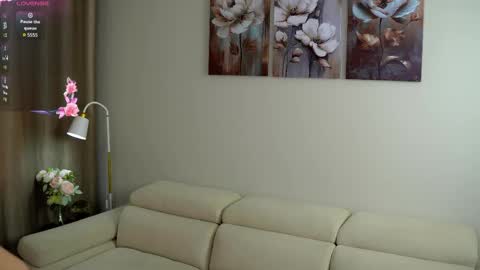 Kiana online show from 04/22/26, 08:17