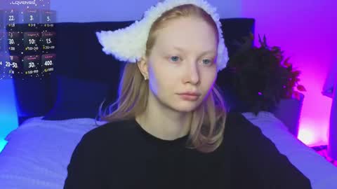 Snapshot of nanami_v02 chatting on 02/16/25, 02:31 Maeve online show from 02/16/25, 02:31