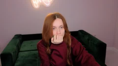 Snapshot of nanami_v02 chatting on 09/28/25, 03:06 Maeve online show from 09/28/25, 03:06