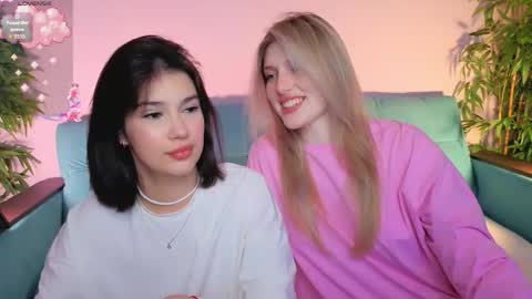 Snapshot of nanami_v02 chatting on 10/04/25, 09:02 Maeve online show from 10/04/25, 09:02