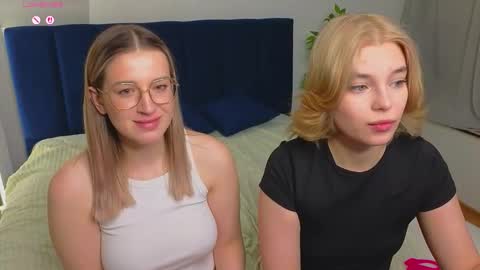 Snapshot of nanami_v02 chatting on 10/17/25, 03:47 Maeve online show from 10/17/25, 03:47