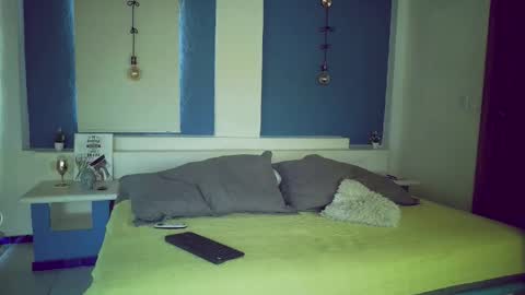 Nana Milan online show from 12/16/25, 05:07