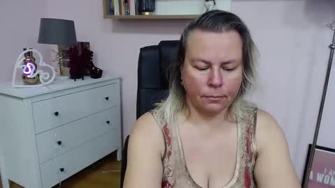 Snapshot of nancy_sugar chatting on 01/05/25, 01:58 Nancy online show from 01/05/25, 01:58