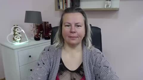 Snapshot of nancy_sugar chatting on 01/12/25, 07:53 Nancy online show from 01/12/25, 07:53