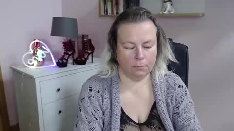 Snapshot of nancy_sugar chatting on 01/13/25, 08:58 Nancy online show from 01/13/25, 08:58