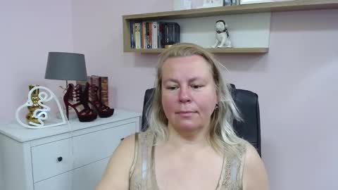 Snapshot of nancy_sugar chatting on 02/09/25, 11:25 Nancy online show from 02/09/25, 11:25