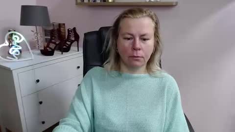 Snapshot of nancy_sugar chatting on 02/12/25, 05:37 Nancy online show from 02/12/25, 05:37