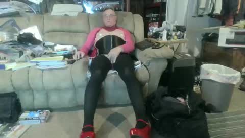 Snapshot of nancyboy_1 chatting on 02/21/26, 10:44 nancyboy_1 online show from 02/21/26, 10:44