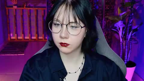 nancymartinez online show from 11/07/25, 09:09