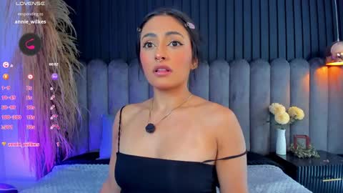 Nanda online show from 04/11/26, 10:14