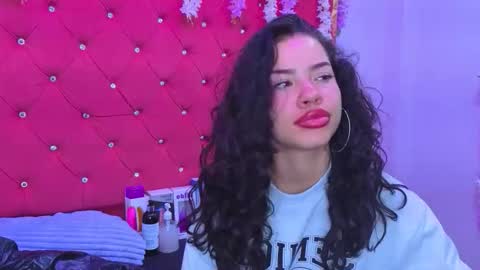 nanis james15 online show from 11/25/25, 02:55