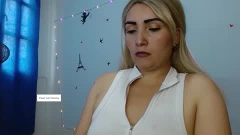 Snapshot of nanis_milf chatting on 03/11/26, 03:29 nanis online show from 03/11/26, 03:29