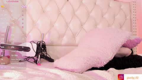 anna online show from 02/25/25, 02:36