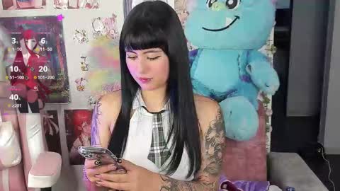 Naoko online show from 12/02/25, 03:56