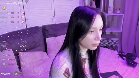 Snapshot of naomi1one chatting on 12/17/24, 02:55 naomi1one online show from 12/17/24, 02:55