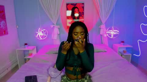 Snapshot of naomi_campell chatting on 02/26/26, 07:35 Naomi online show from 02/26/26, 07:35