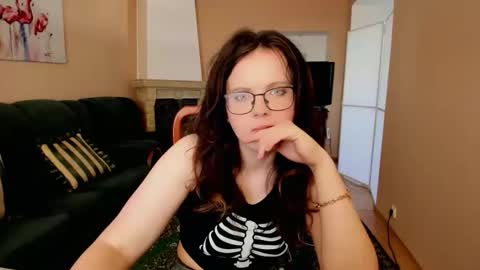 naomi_di online show from 06/09/26, 06:25