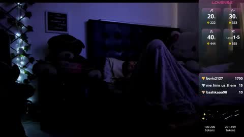 naomi_kobayashi online show from 11/17/25, 04:24