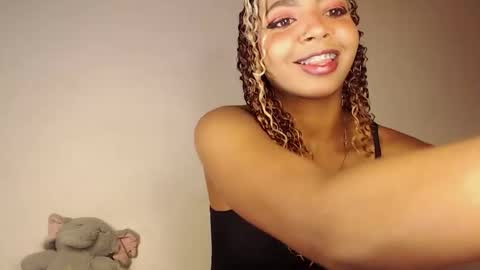 mara Jos online show from 11/02/25, 09:44