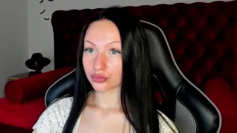 Naomi online show from 11/12/25, 05:30