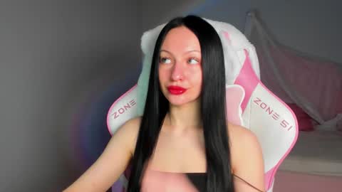 Naomi online show from 02/11/26, 06:07