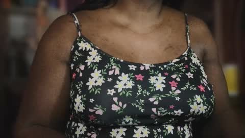 Naomi online show from 11/12/25, 10:15