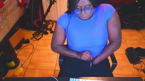 Snapshot of naomifux chatting on 05/05/26, 06:54 Naomi online show from 05/05/26, 06:54