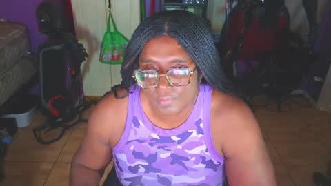 Snapshot of naomifux chatting on 05/15/26, 01:51 Naomi online show from 05/15/26, 01:51