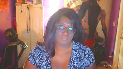 Snapshot of naomifux chatting on 06/09/26, 01:28 Naomi online show from 06/09/26, 01:28