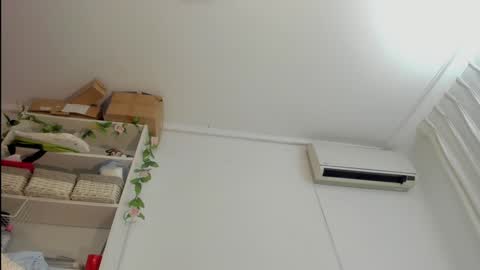 Naomi  online show from 01/04/25, 01:42