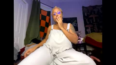 Snapshot of naomigiirl6 chatting on 01/14/25, 05:23 Naomigiirl6 online show from 01/14/25, 05:23