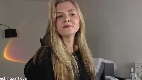 Snapshot of naomigirl33 chatting on 09/16/25, 04:24 Naomi Dear I will be online at 1200 UTC online show from 09/16/25, 04:24