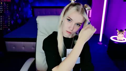 Snapshot of naomihita chatting on 11/02/25, 03:58 naomihita online show from 11/02/25, 03:58